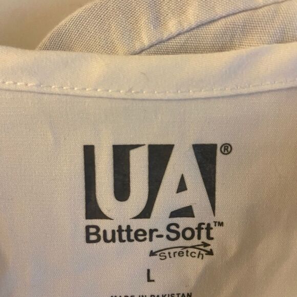 New white scrubs UA butter soft + Cherokee top large - Picture 2 of 5